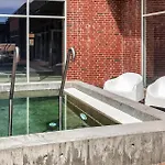 2 Bedroom Beautiful In Apartamento