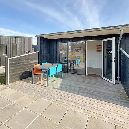 2 Bedroom Beautiful In *