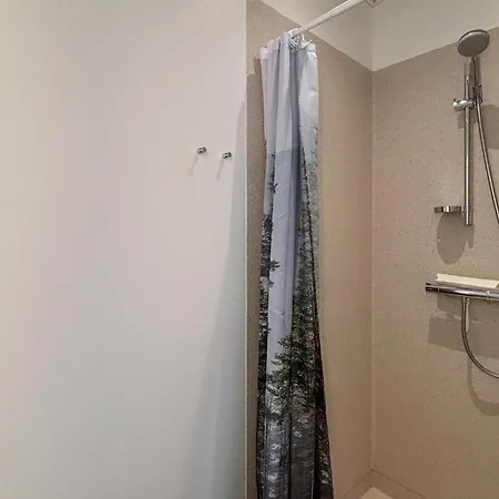 2 Bedroom Beautiful In Апартаменты