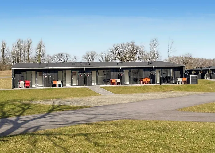 2 Bedroom Beautiful In Appartamento